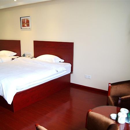 Greentree Inn Henan Zhengzhou Wanda Hanghai Middle Road Business Hotel Екстер'єр фото